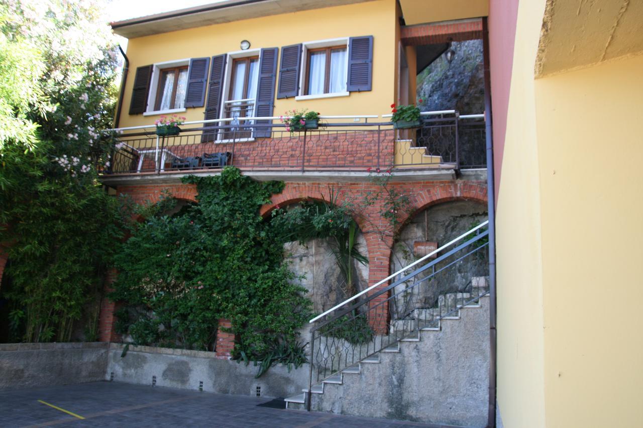 Hotel Merano Бренцоне-суль-Гарда Екстер'єр фото